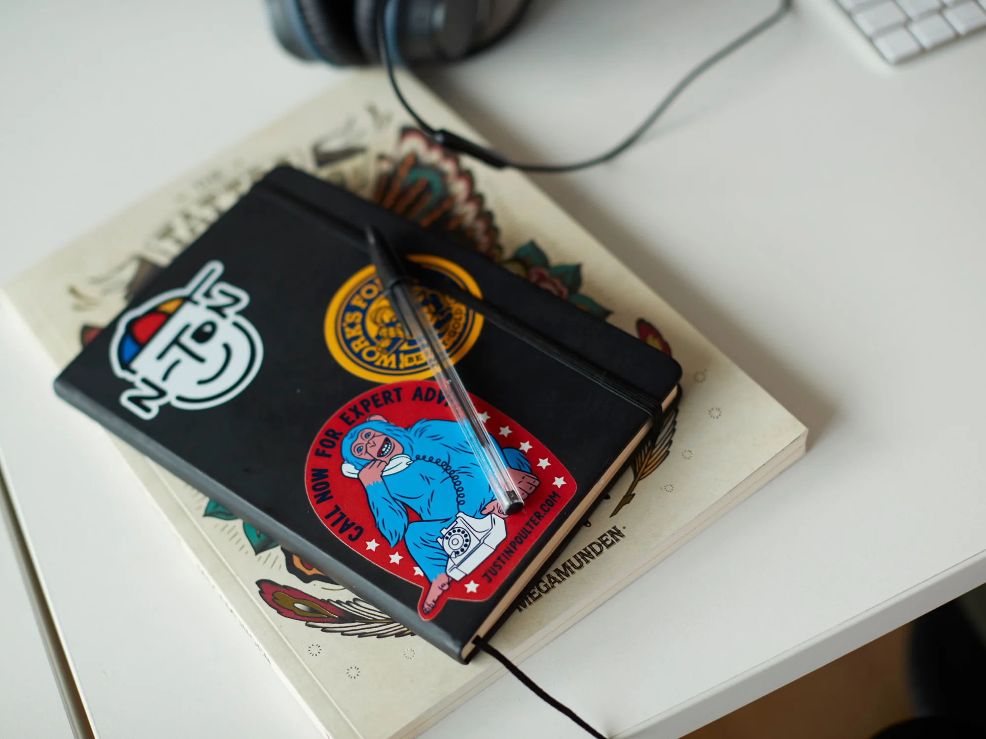 A Superrb workstation close up